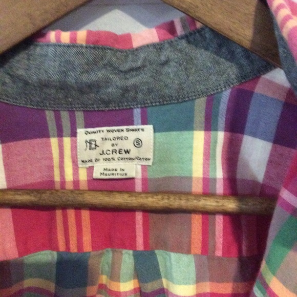 🦩 Tailored by J Crew small shirt - Picture 2 of 4